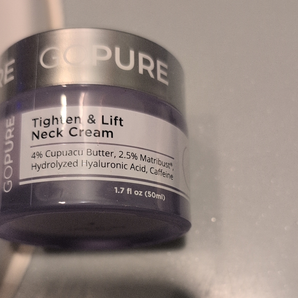 Purple Tighten & Lift Neck Cream